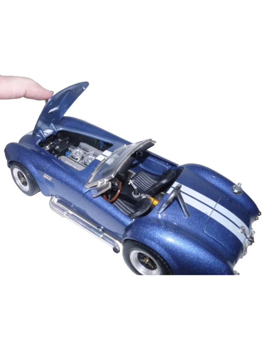 Road Tough blue diecast Shelby Cobra 427 S/C convertible 1/18 scale model car